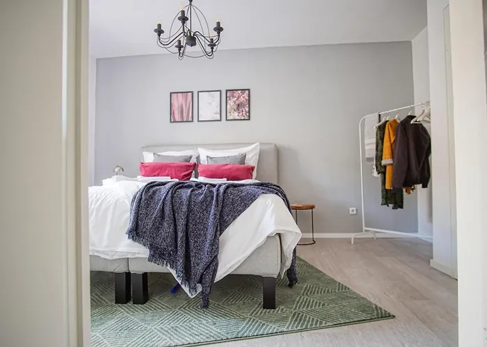 Appartement Spacestays Blue Raspberry Wifi Parking! *